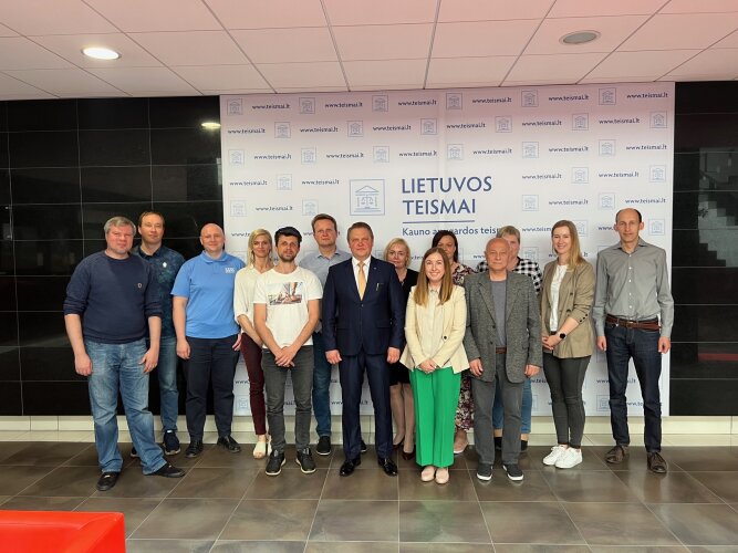 Kauno apygardos teisme – KTU Interneto paslaugų centro darbuotojų vizitas